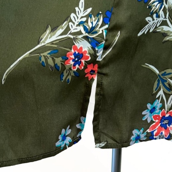 Plus Size Peasant Top Floral On / Off Shoulder Blue orange green Size: 2X 20W - Picture 12 of 14